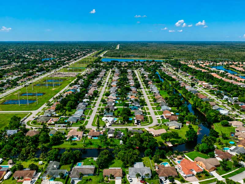 royal-palm-beach-pool-care-services-1 royal-palm-beach-pool-care-services-1